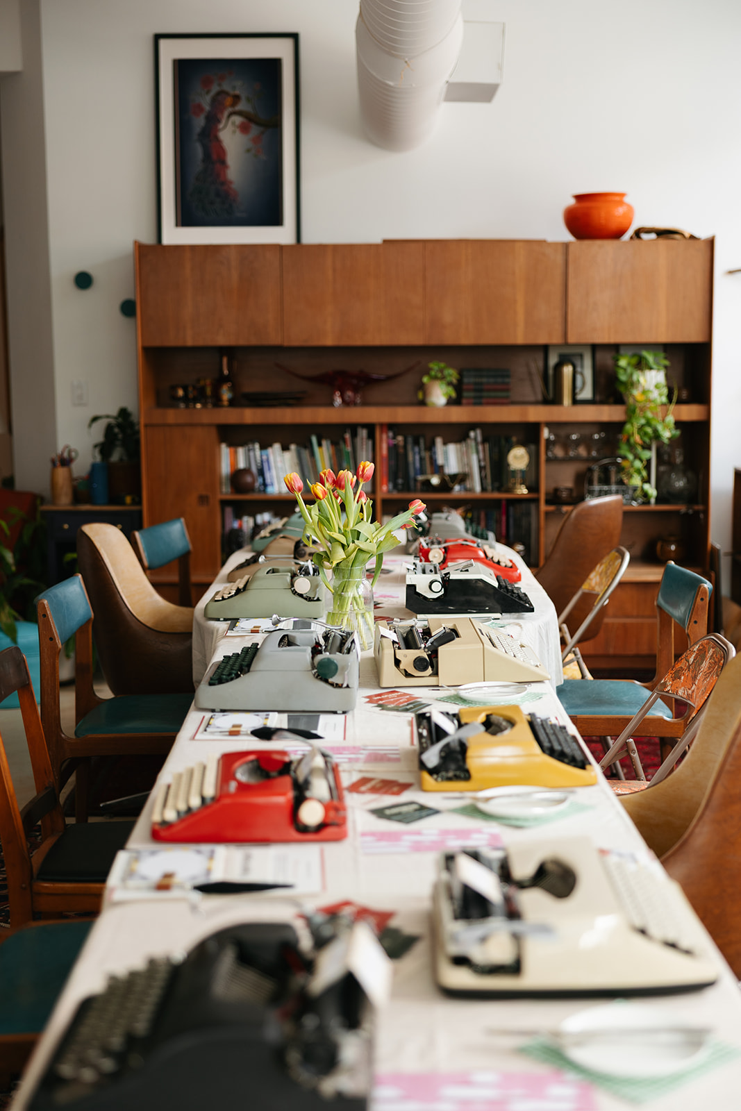 New Year writing workshop in Toronto with typewriters and intention-setting